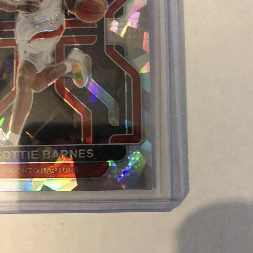 2021-22 PANINI PRIZM SCOTTIE BARNES RC #320 SILVER CRACKED ICE PRIZM PARALLEL SP